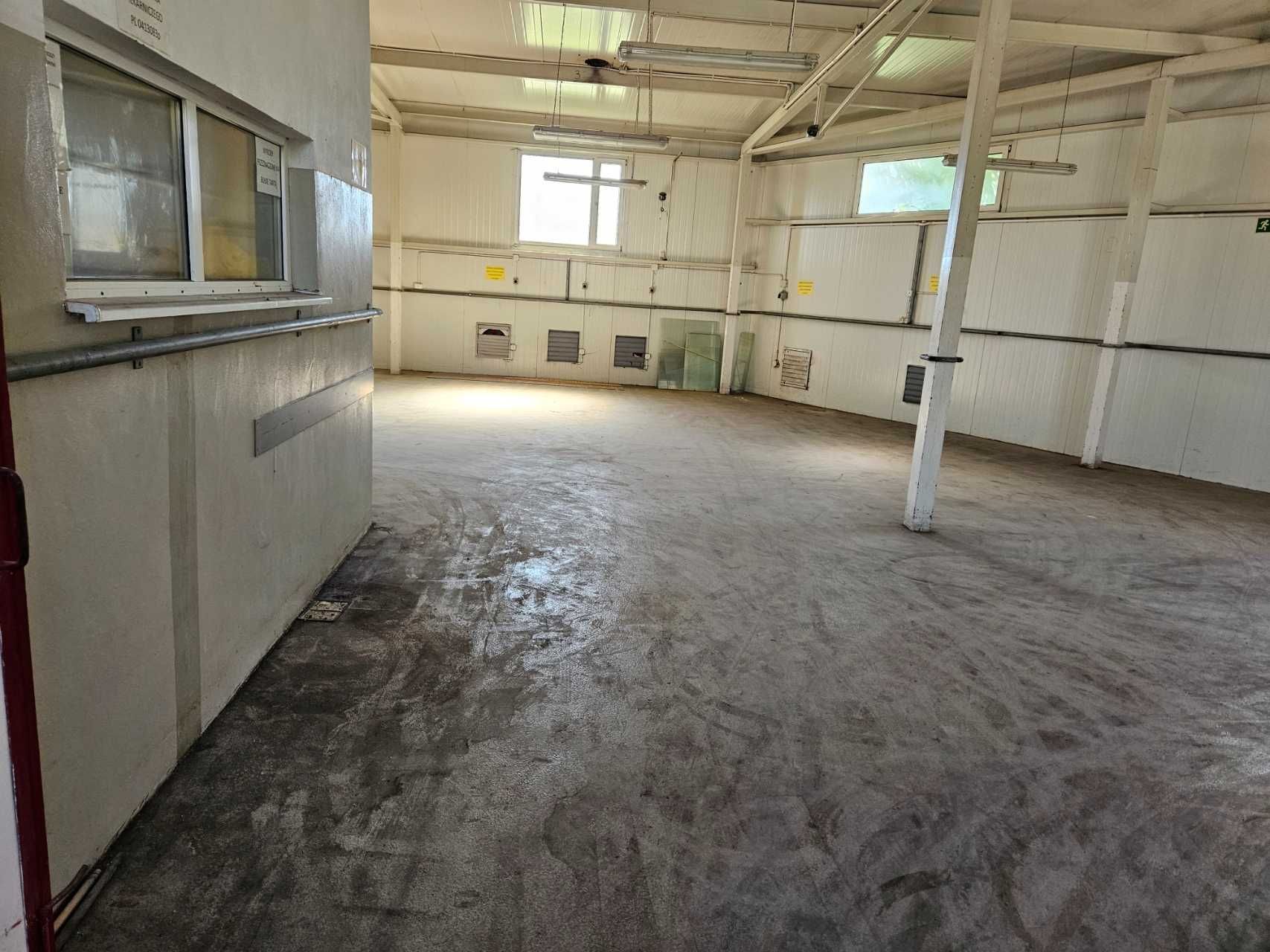 Magazyn 245m2, utwardzony i ogrodzony teren wokół, instalacja elektr