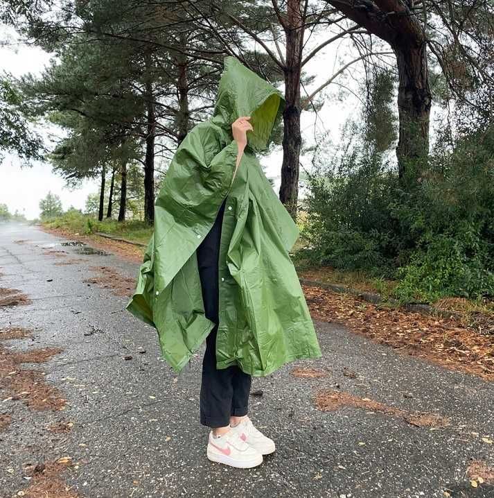 Zielona Peleryna Płaszcz Poncho Kaptur Rower Spacery Przeciwdeszczowe