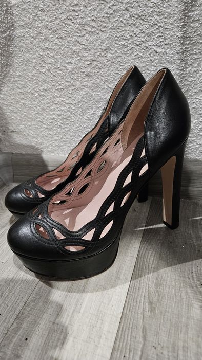 Buty na obcasie czółenka RED VALENTINO roz 39