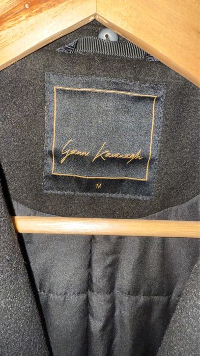 Casacos da Gianni Kavanagh, em otimo estado