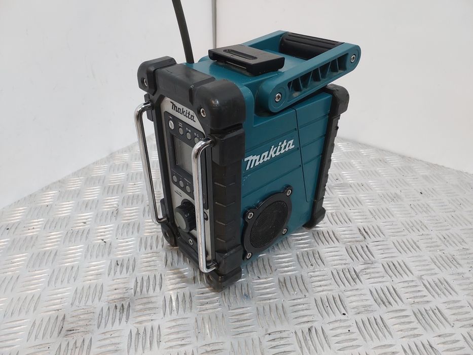 Акумуляторний радіоприймач Makita DMR 102