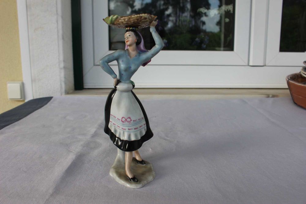 Varina de Lisboa - Escultura da Vista Alegre