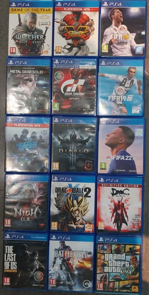 Playstation 4 com 14 jogos