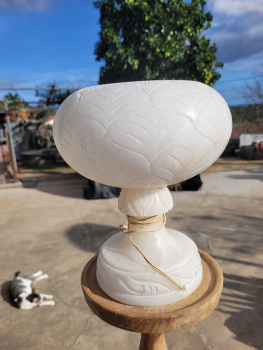 Candeeiros em vidro branco