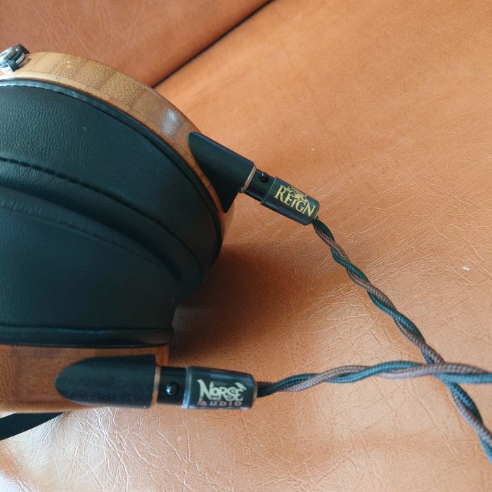 Audeze lcd-2 Violectric  HPA V200 +  балансний кабель Viablue NF-S1
