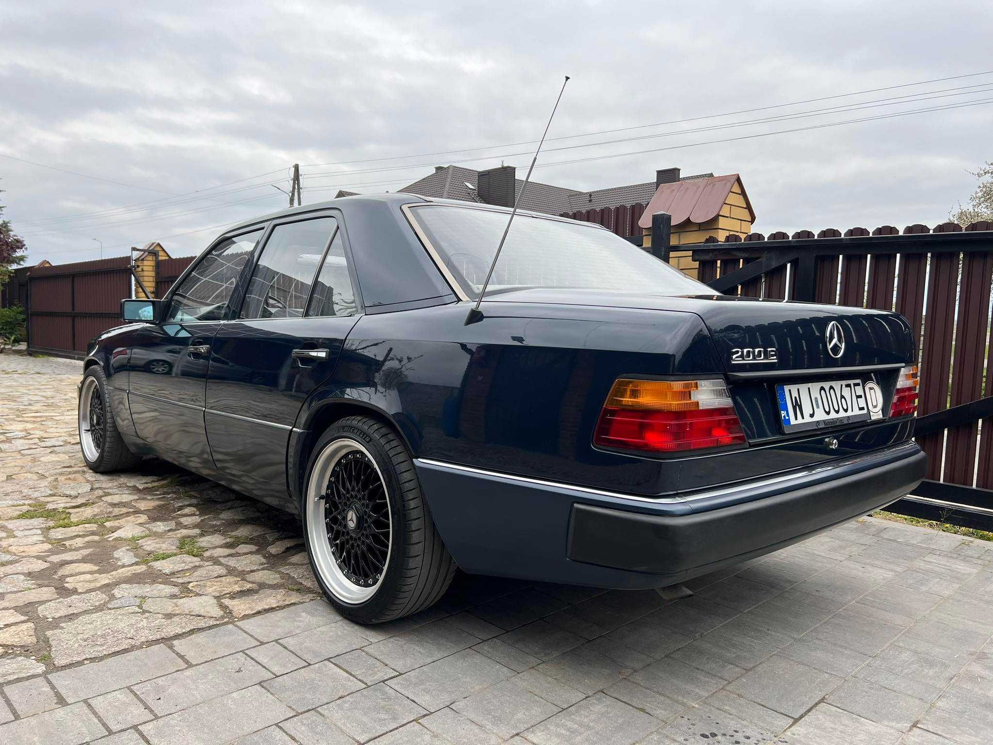 Mercedes Benz  W124 200E PIĘKNY STAN,  ZDROWY