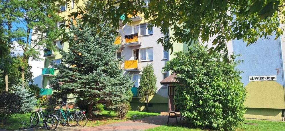 Sprzedam mieszkanie 48m2 po remoncie 1 piętro ul. Pileckiego 7