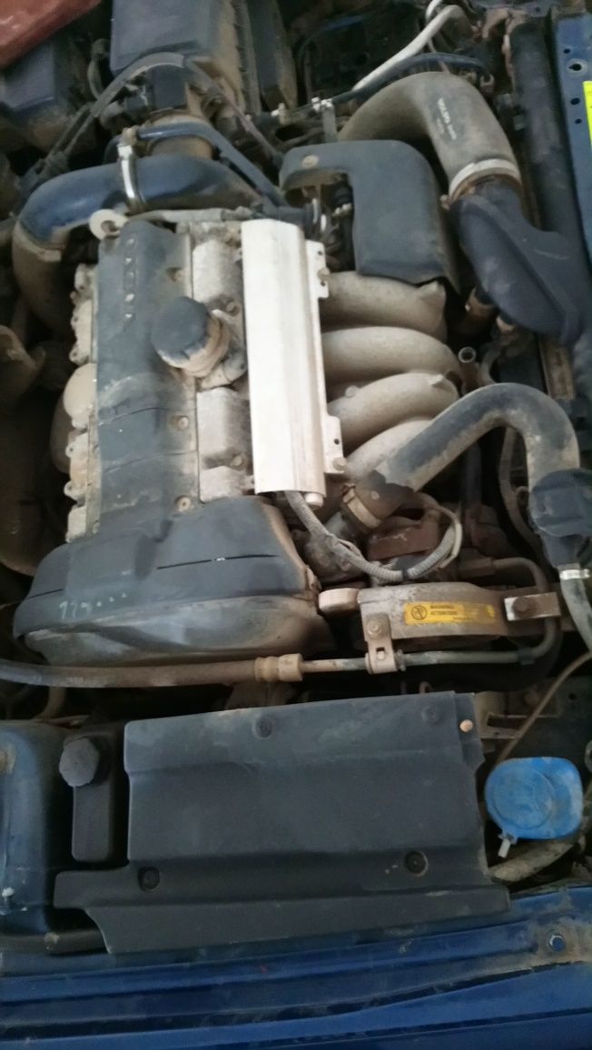 Motor Volvo V40 T4