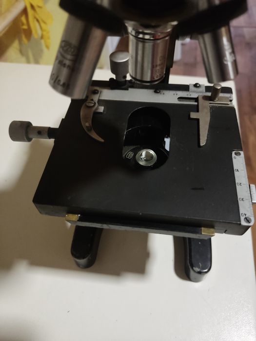 Продам мікроскопом