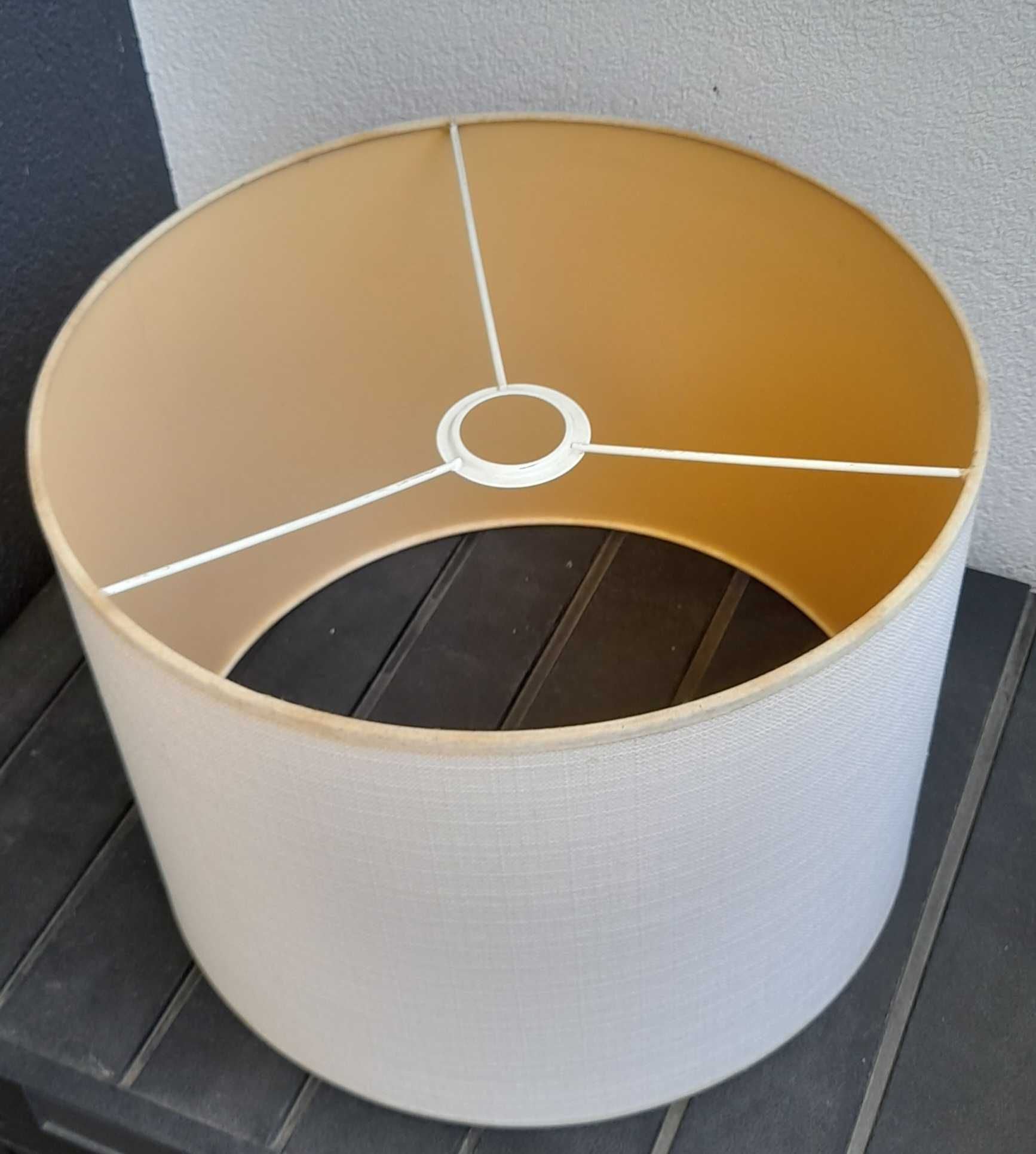2 Abajours com diâmetro 35 cm