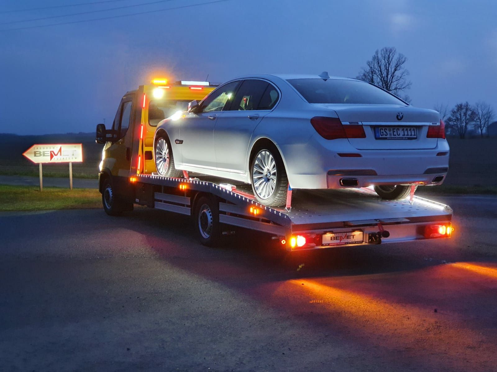 Wynajem Autolaweta Najazd Laweta, Pomoc Drogowa auto laweta 299zł