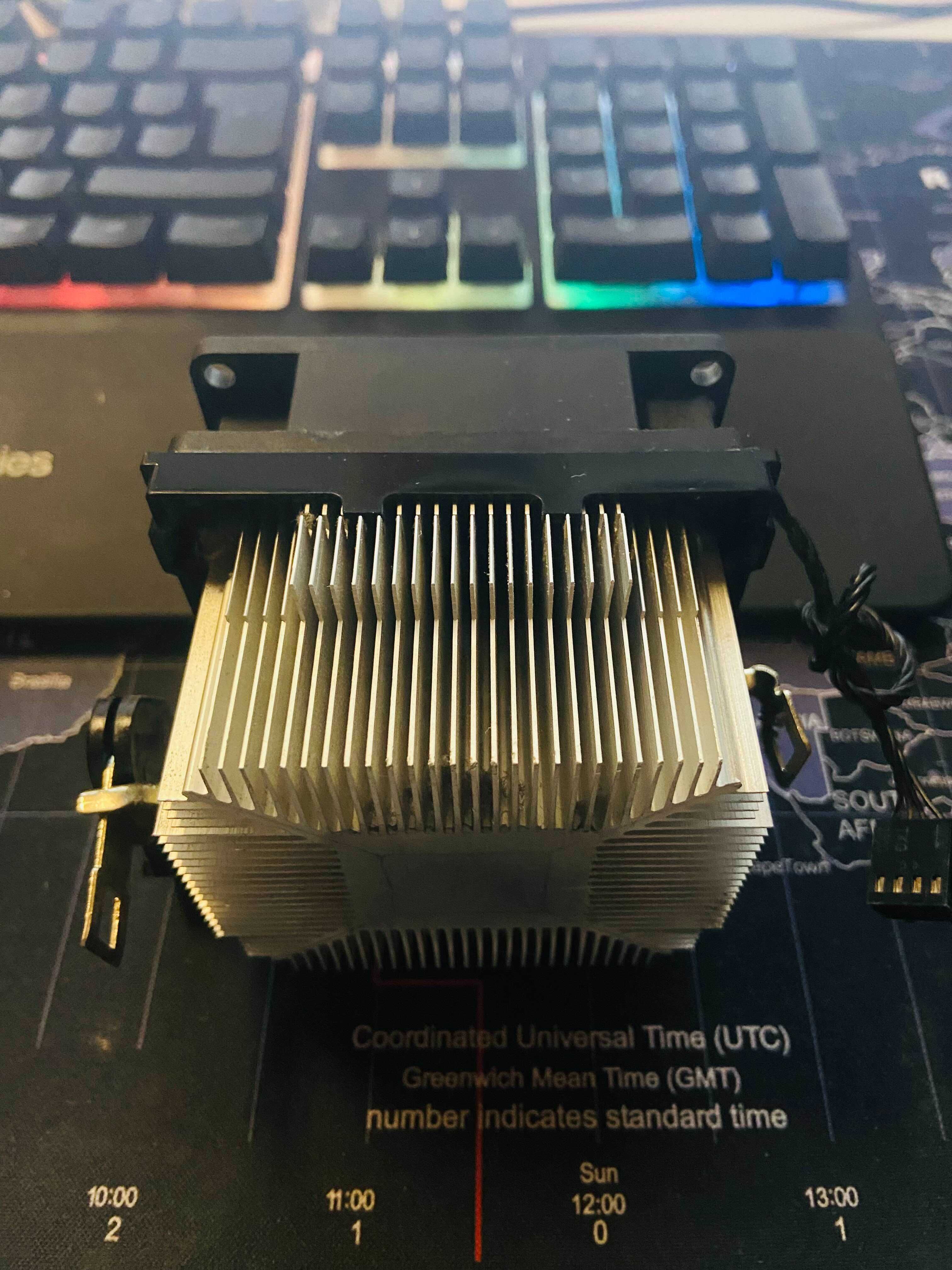 Ryzen 5 3400G + caixa de transporte amd + cooler amd do processador