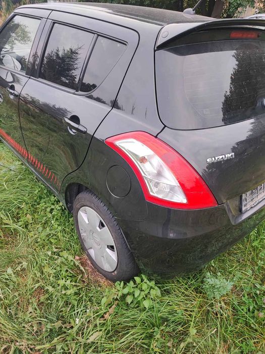 Suzuki swift  mk7 drzwi, klapa, zderzak tył.