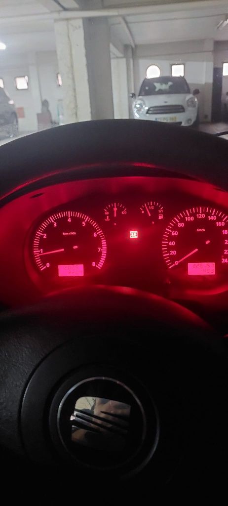 SEAT Toledo 1.6 Gasolina. (Carro de garagem) Ótimas condições