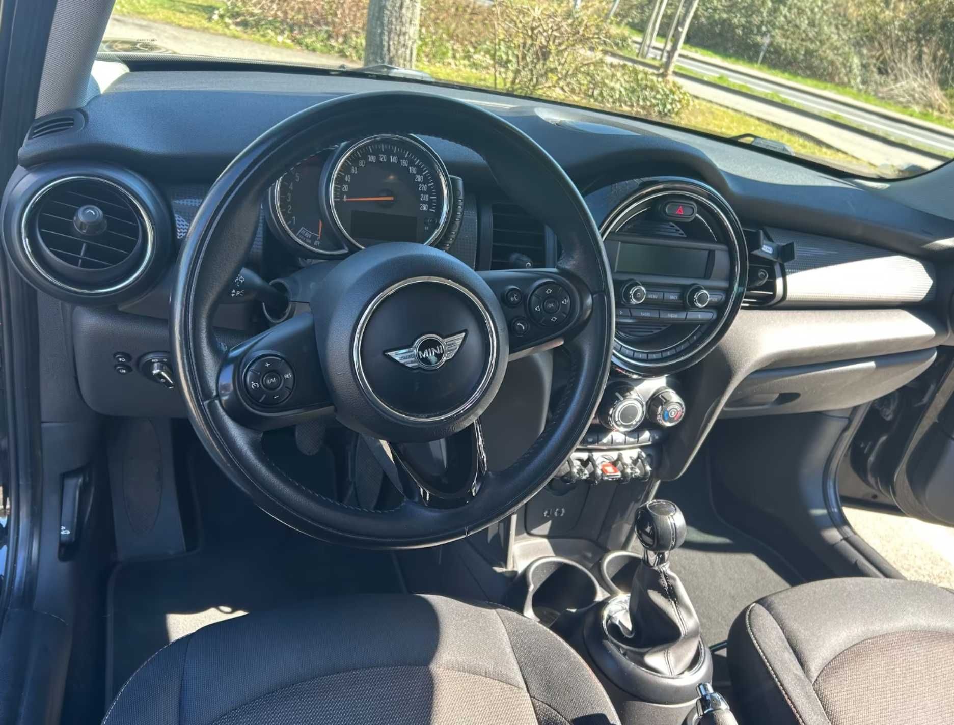 Mini Cooper D - 5 Portas - 1.5D 116cv