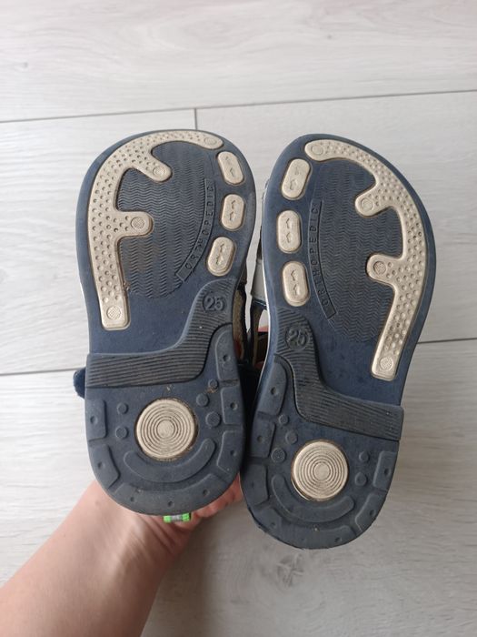 Sandałki skórzane Clibee rozmiar 25