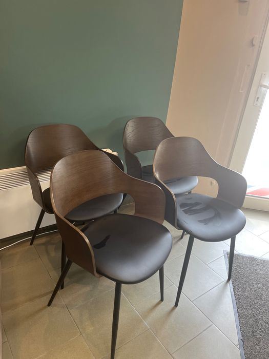 Krzesła do jadalni/biurka komplet