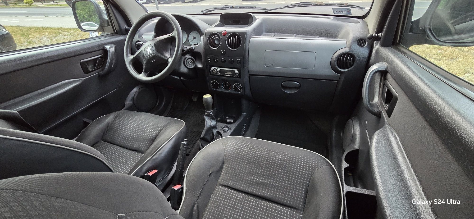 2006r 2.0HDI  Peugeot Partner  klima Bdb