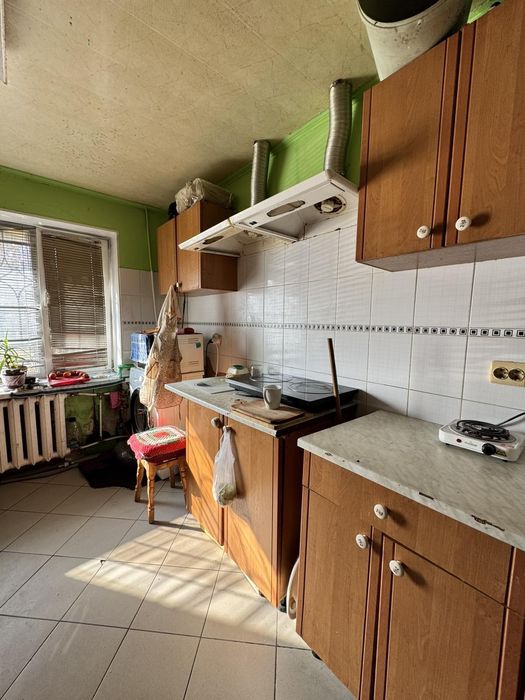 Здається кімната в гуртожитку