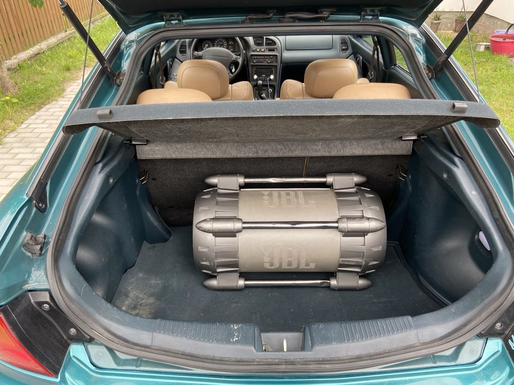 Mazda 323F BA 1995