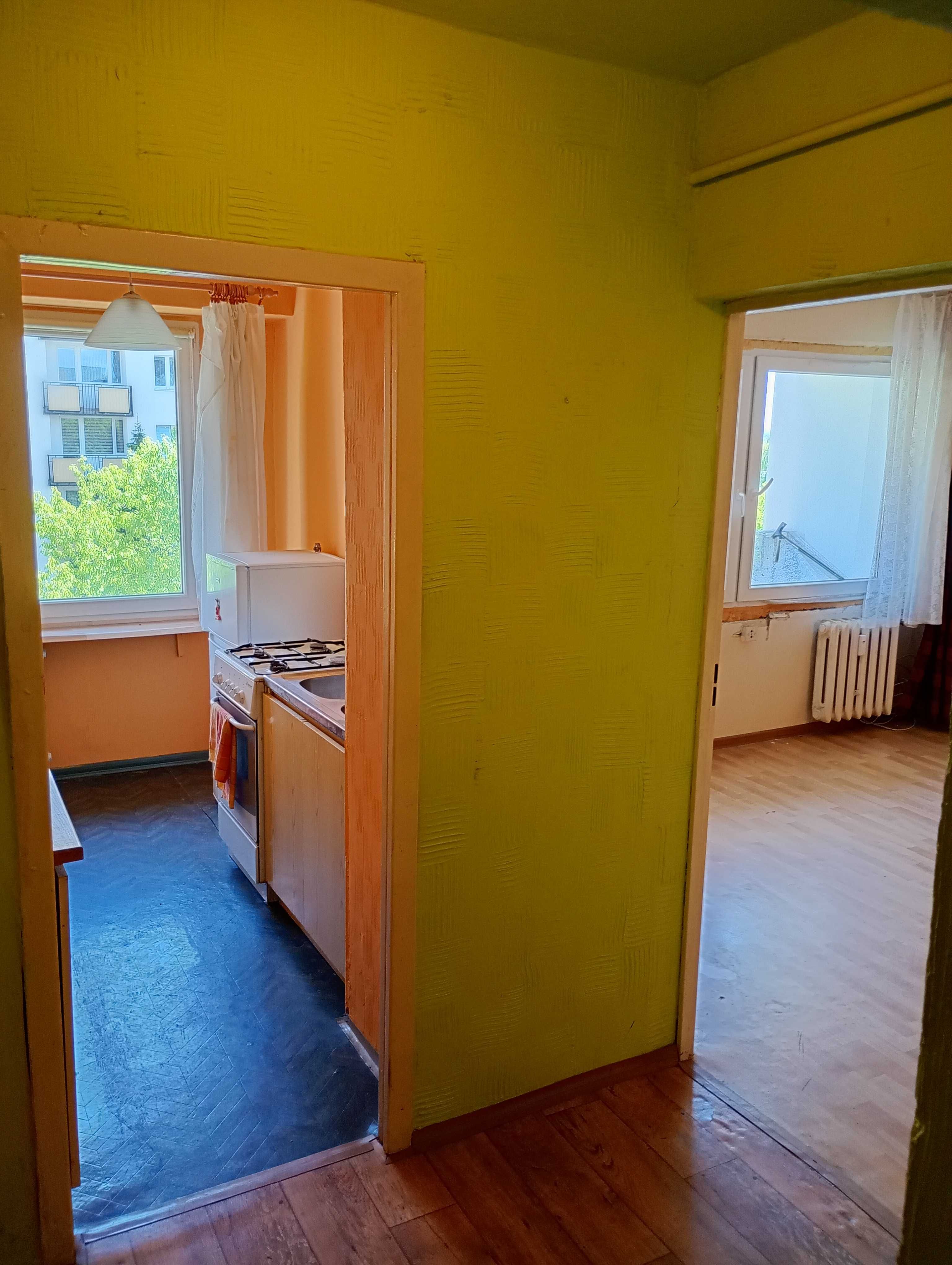 27,5 m2-kawalerka z dużym balkonem i windą