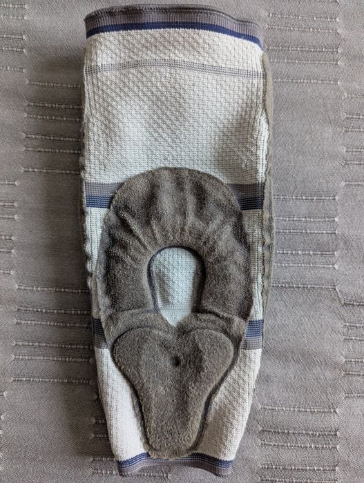 BORT Osgood-Schlatter наколенник, фиксатор коленного сустава. L3