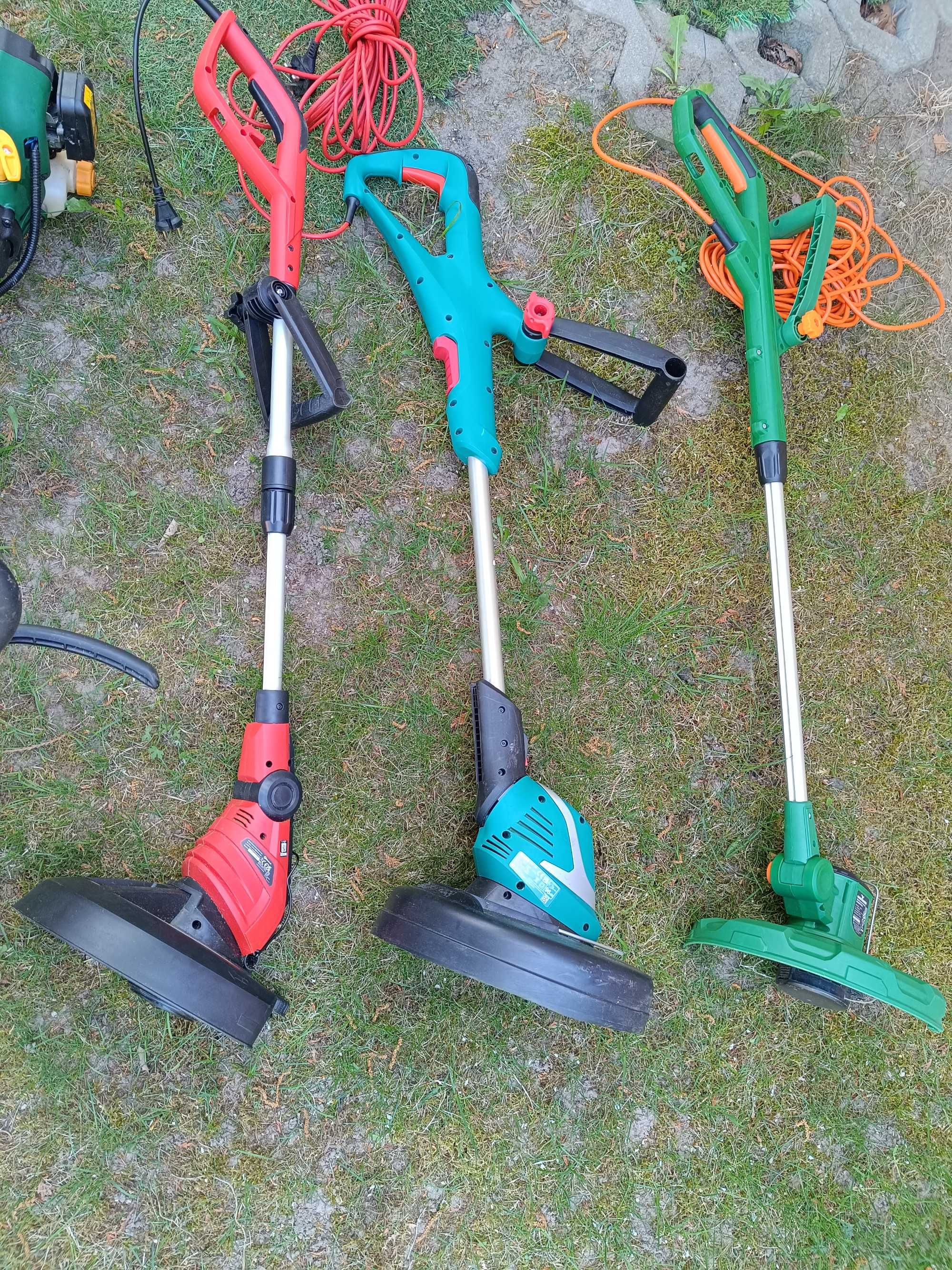 Podkaszarka do trawy, elektryczna lub spalinowa, sprawna, kompletna