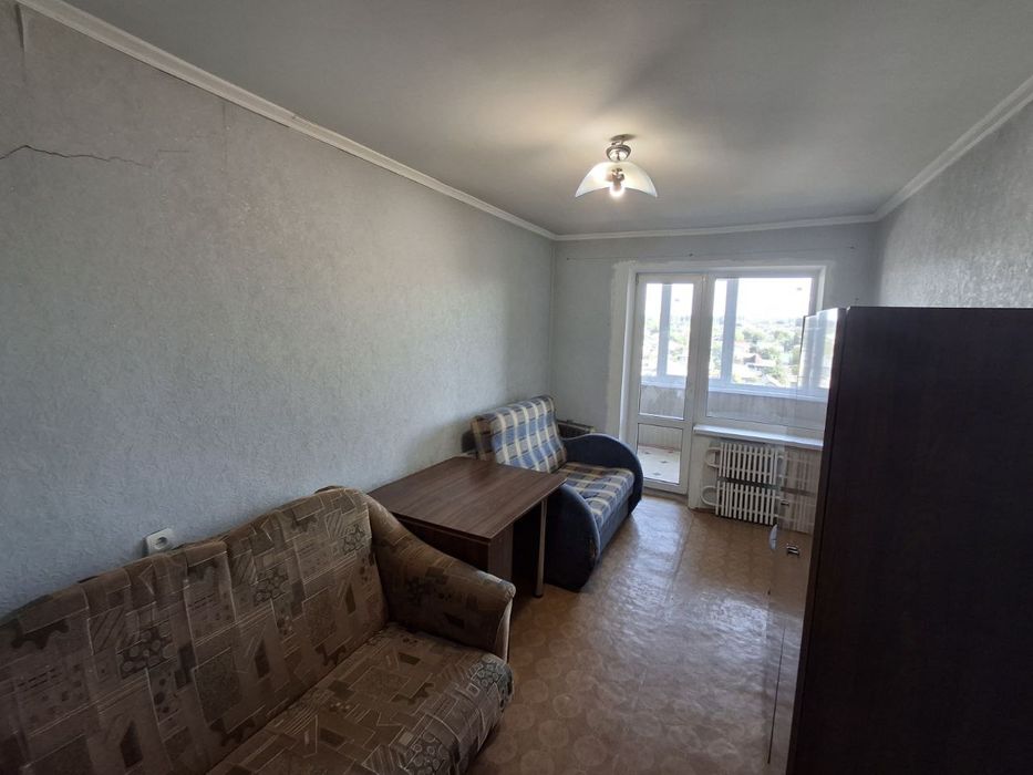 Продається, трикімнатна квартира, Кущівка.