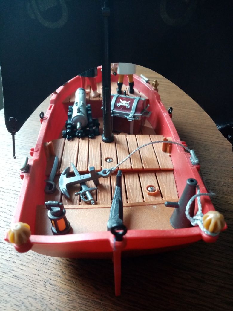 Żaglówka trupiej czaszki. Piraci. Playmobil 5298.