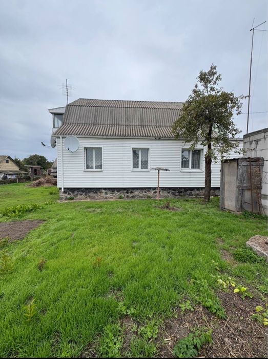 Здам окремий будинок Багрин Фастівський район.