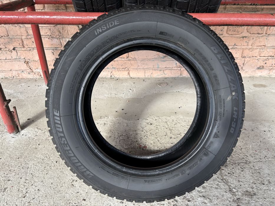 Комплект Зимових шин 175/65R15 Bridgestone