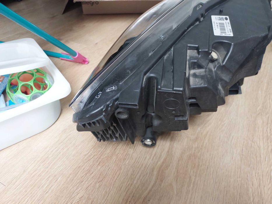 Komplet lamp. Lampa Ford Escape Kuga 2020 USA Full led