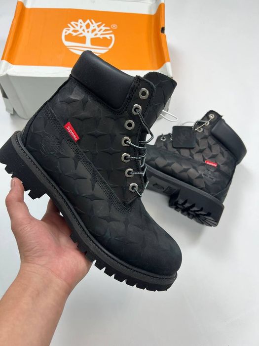 Timberland x Supreme.