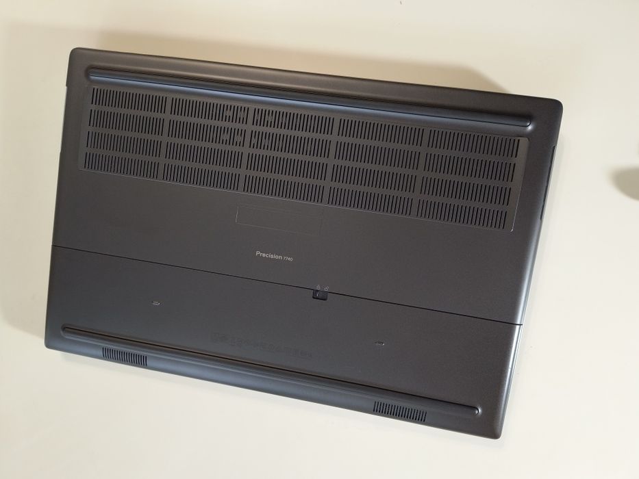 Ноутбук Dell Precision 7740 | 17.3" FHD | i7 / 64 ГБ /512 SSD/RTX 4000