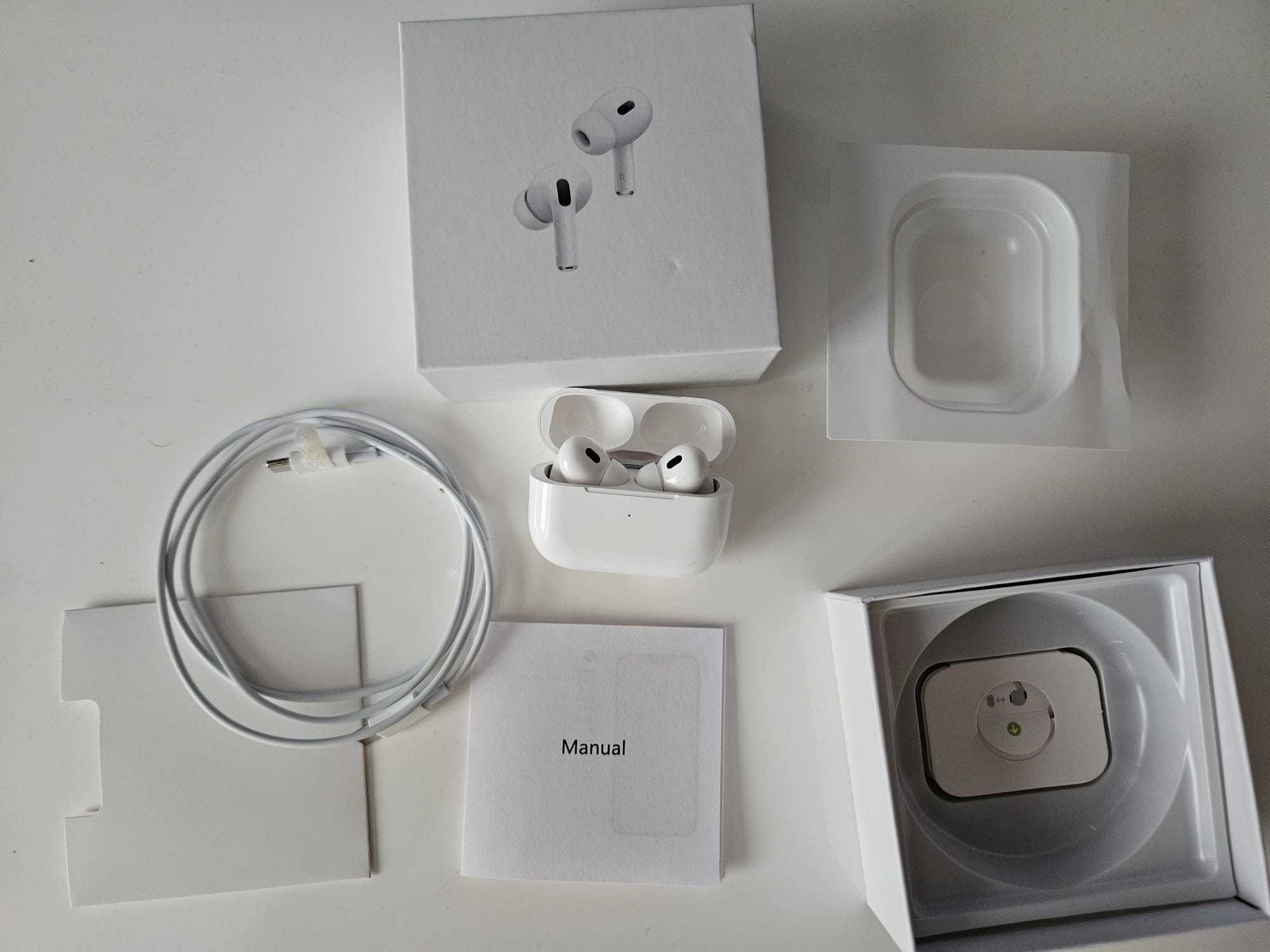 Słuchawki bezprzewodowe douszne białe - z kablem do ładowania USB - C