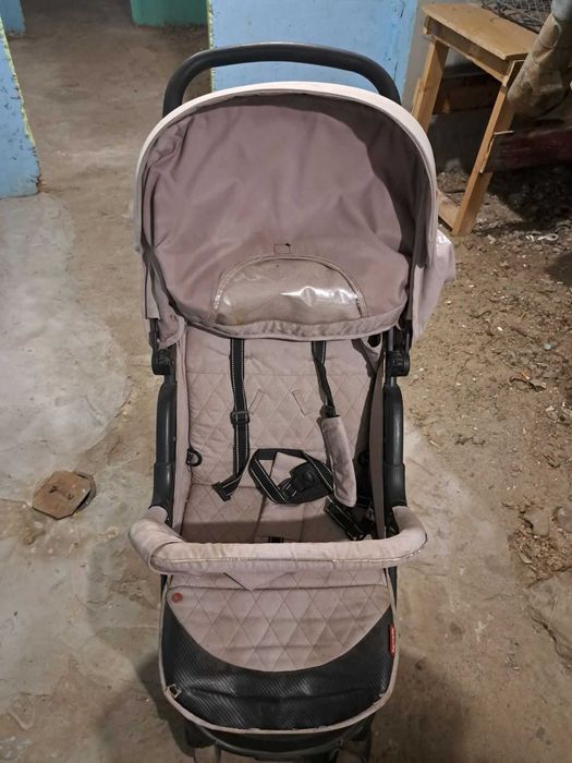 Прогулянкова коляска Carrello Bravo в кольорі Beige Бежева 2022 року