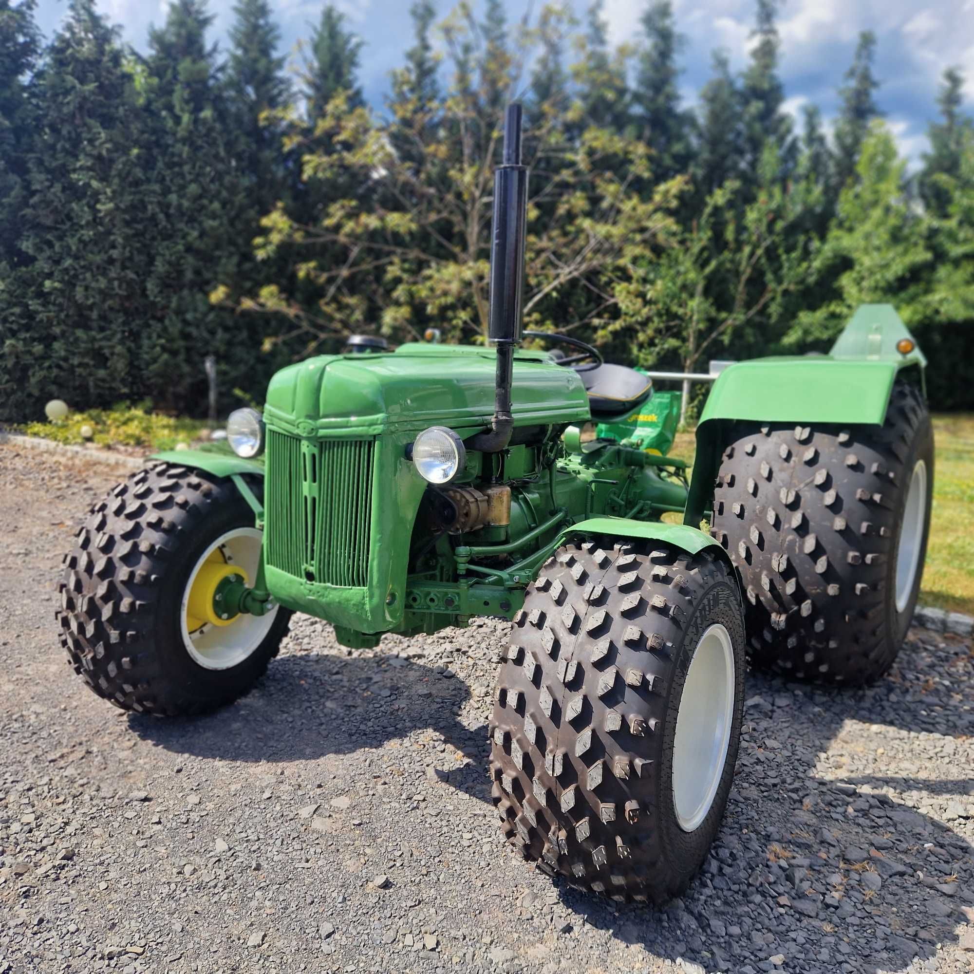 Traktor john deere sam lub zamienię ursus c 330