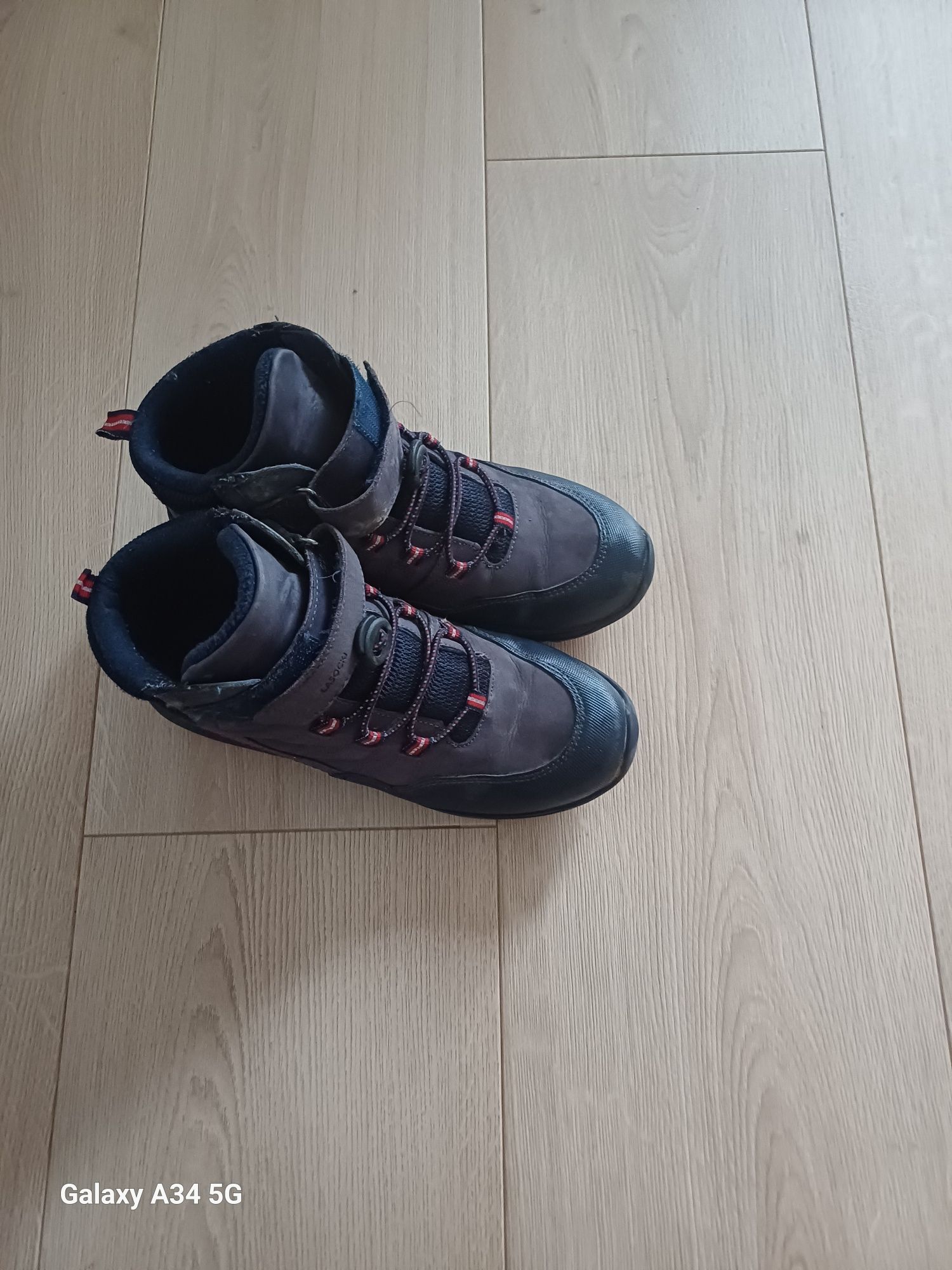 Skórzane buty Lasocki ocieplane 37