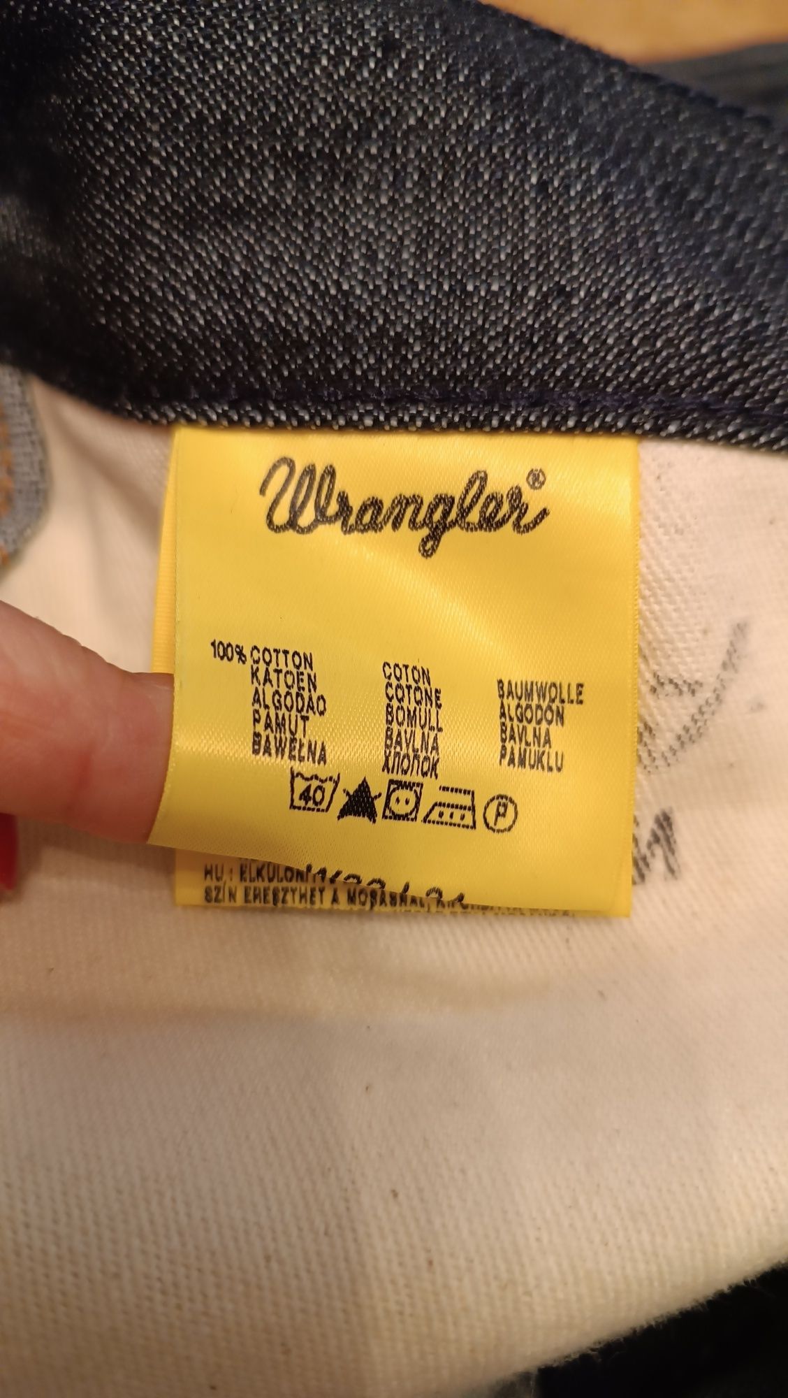 Spodnie Wrangler jeansy dzwony rozszerzana nogawka