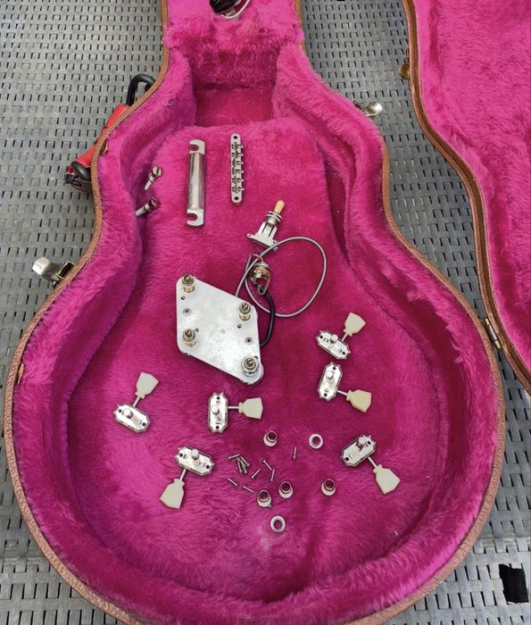 Material 1994 Gibson Les Paul Classic