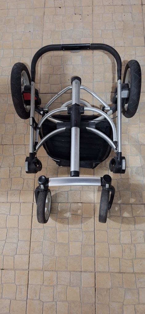 Carrinho Bebé/Criança Quinny