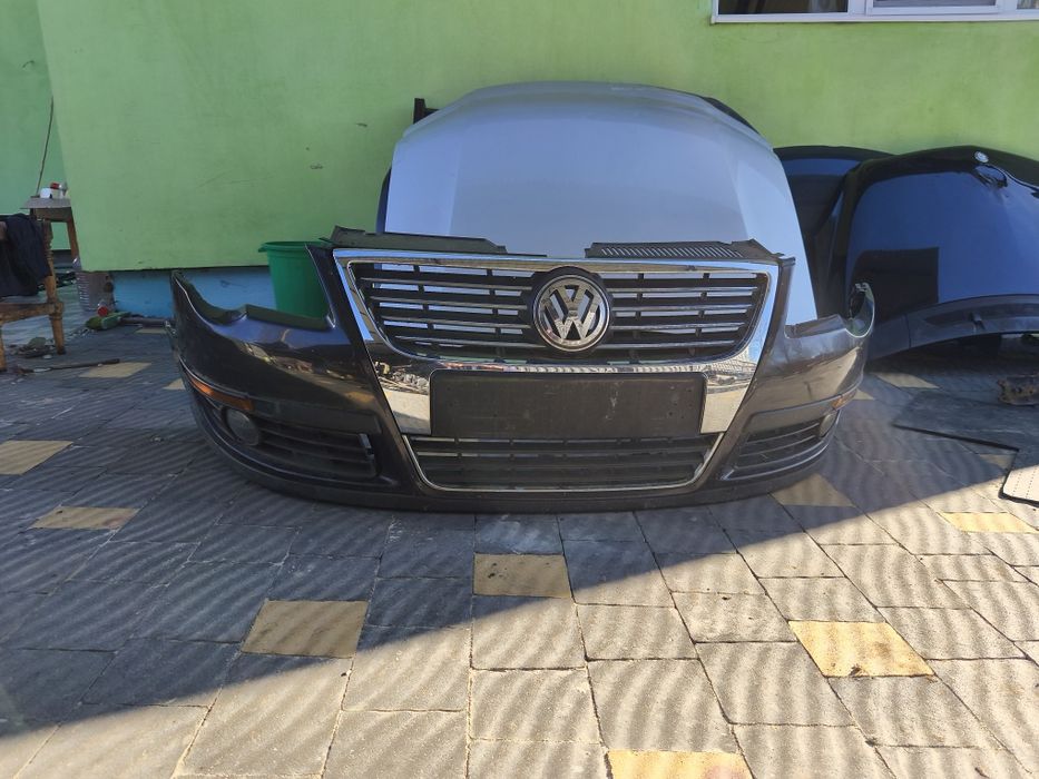 Бампер  пасат б6 шт  комплект