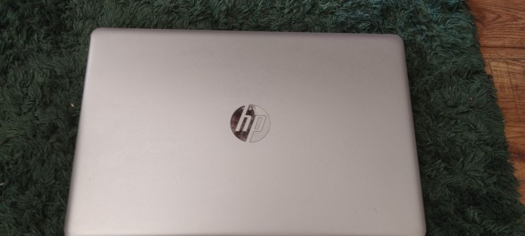 Laptop HP Srebrny 256 GB