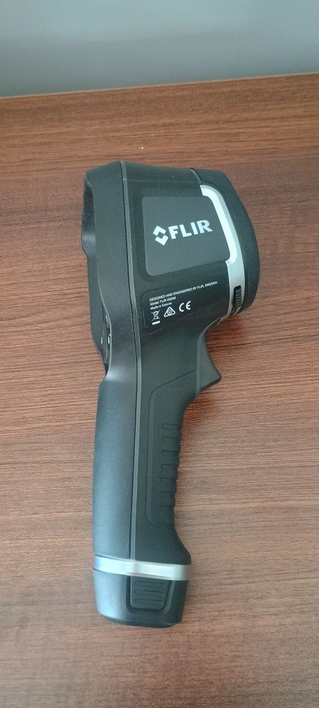 Kamera Termowizyjna Flir E5XT