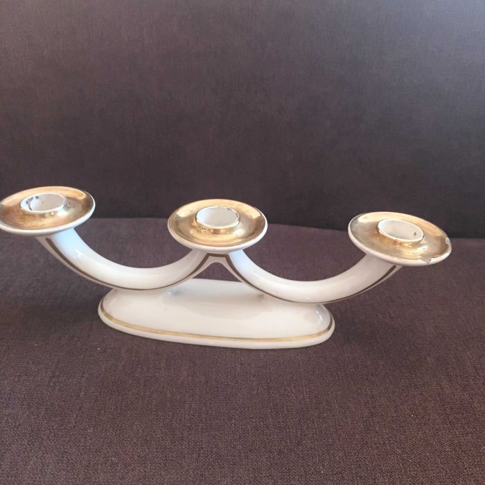 Porcelanowy świecznik antyk