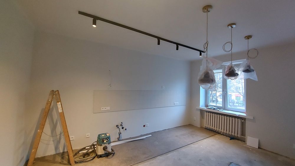 Elektryk , Instalacje elektryczne