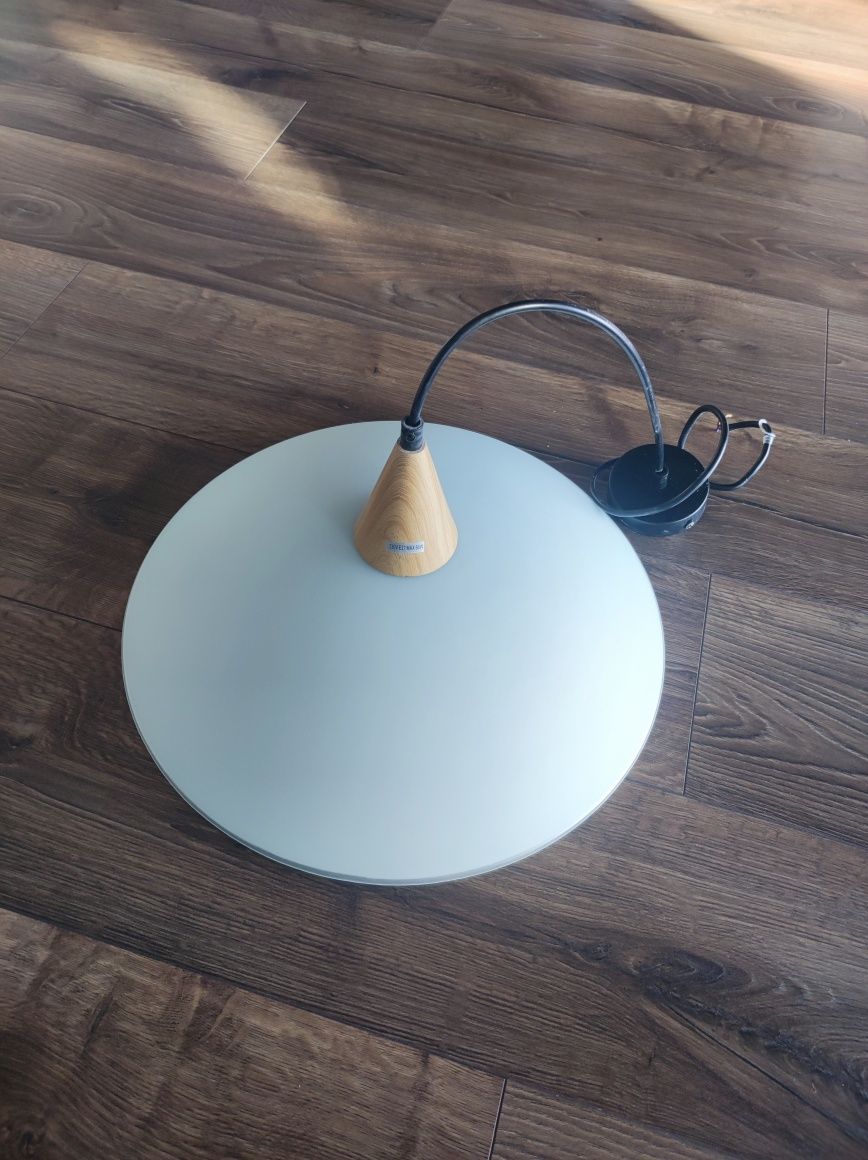 Lampa wisząca szklana biała matowa