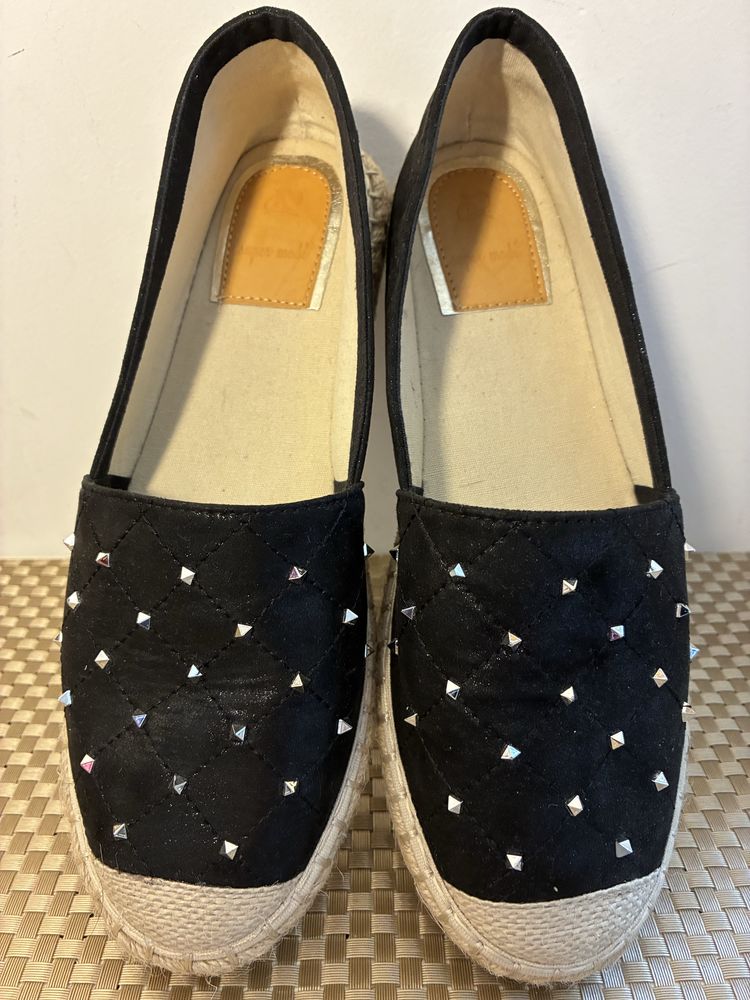 Czarne espadryle z ćwiekami 7386 rozm. 40 -26cm