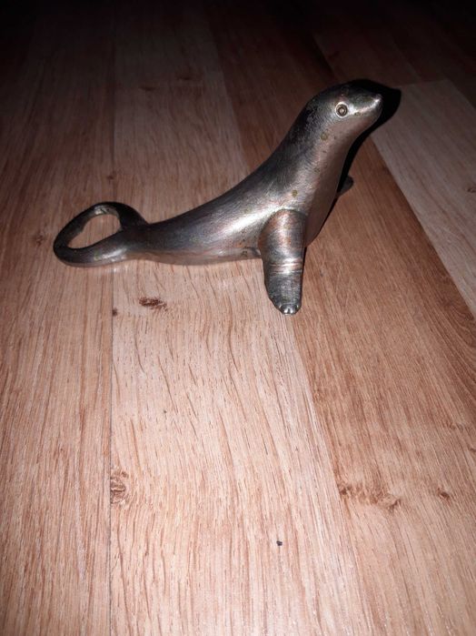 otwieracz w kształcie foki