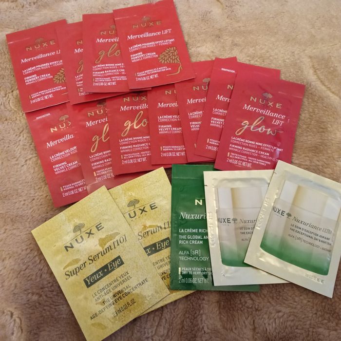Nuxe krem przeciwzmarszczkowy w próbkach 16 sztuk bo daje 32 ml